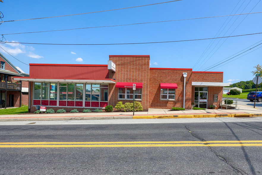 6 Baltimore St, Spring Grove, PA for sale - Primary Photo - Image 1 of 1