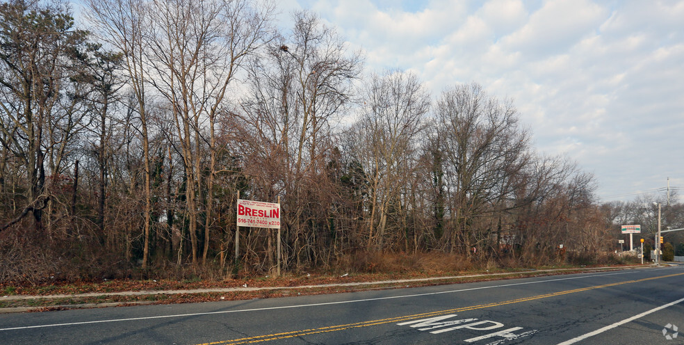 Waverly Ave, Holtsville, NY for sale - Building Photo - Image 3 of 3