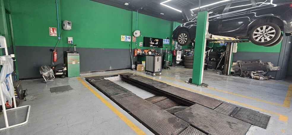 Retail in Fuenlabrada, Madrid to rent - Building Photo - Image 3 of 8