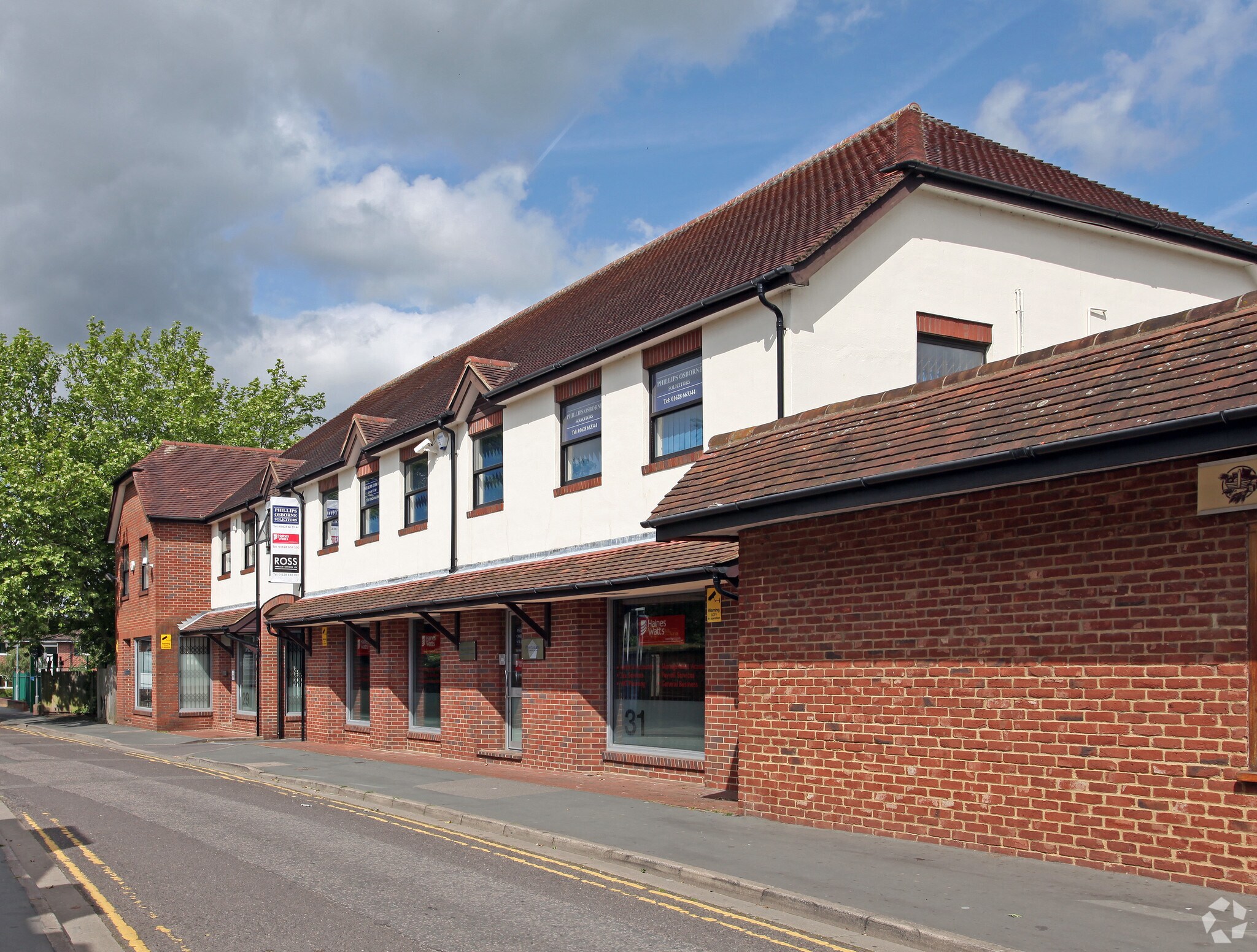 27-33 Summers Rd, Burnham for sale Primary Photo- Image 1 of 1