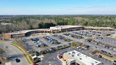 5603-5653 Creedmoor Rd, Raleigh, NC for rent Building Photo- Image 1 of 10