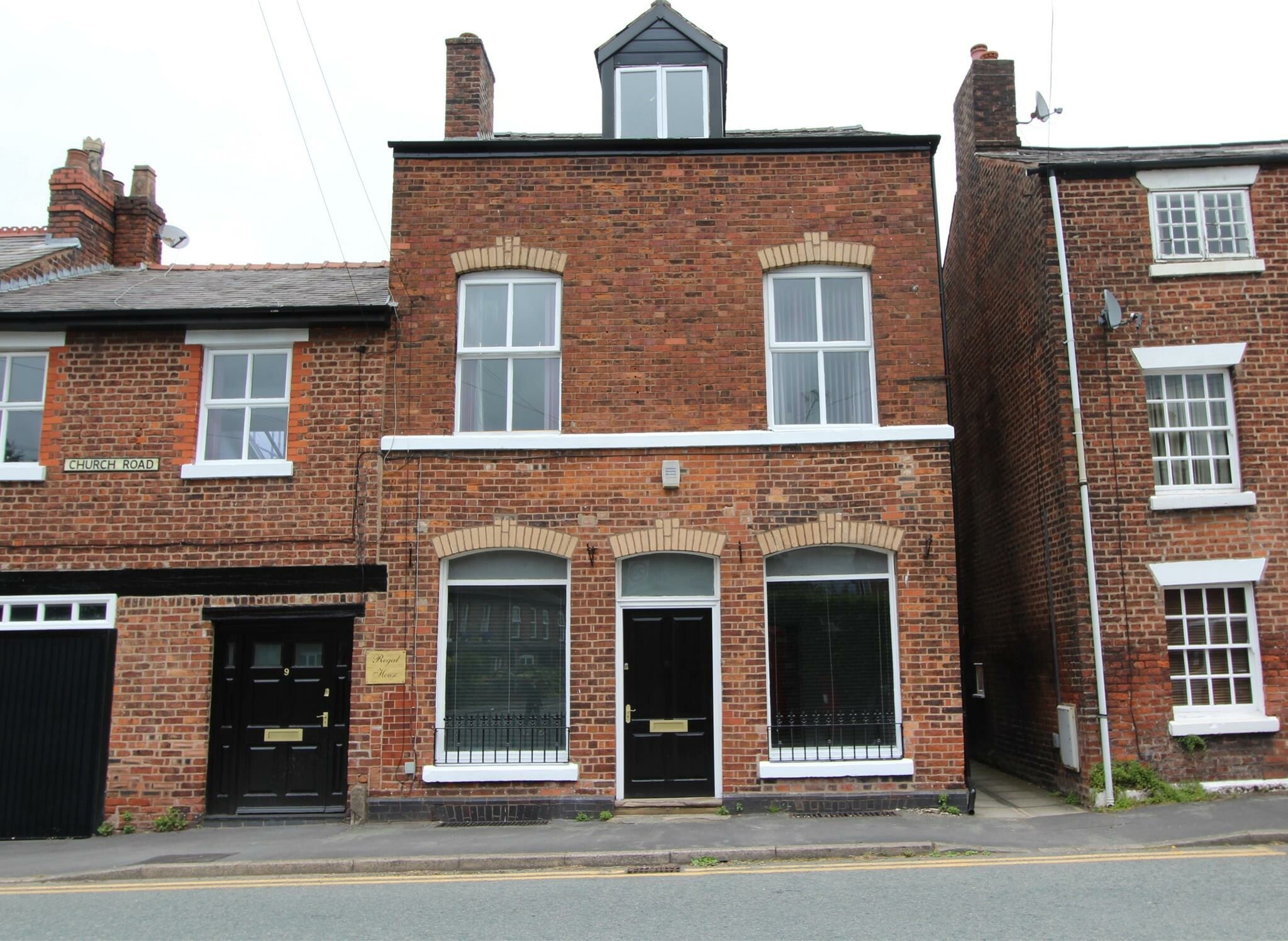 9A Church Rd, Lymm to rent Building Photo- Image 1 of 3