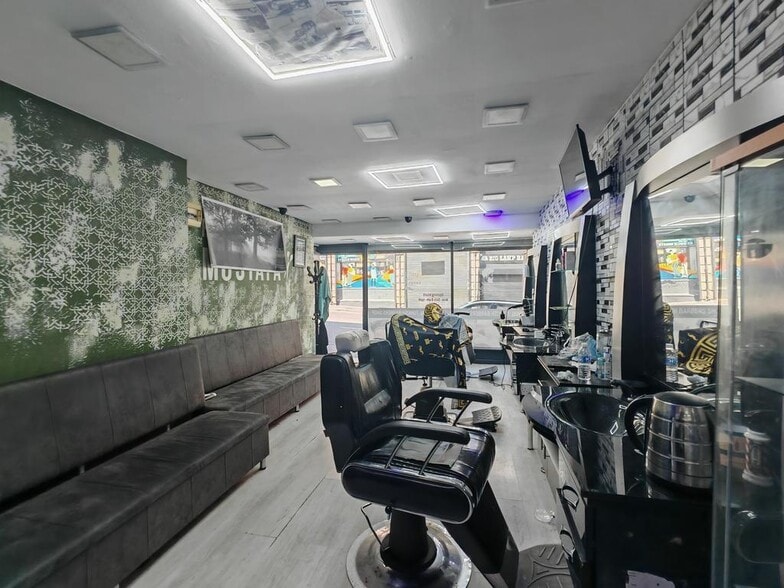 285-287 Westgate Rd, Newcastle Upon Tyne to rent - Building Photo - Image 2 of 4