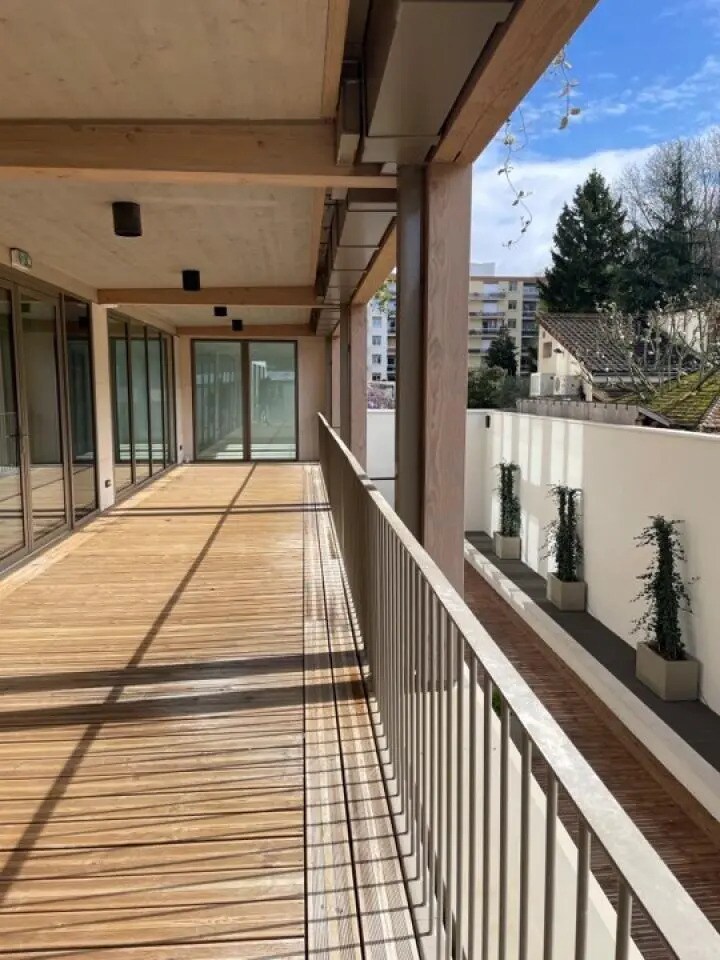 113 Avenue De Verdun, Issy-les-Moulineaux to rent Building Photo- Image 1 of 12