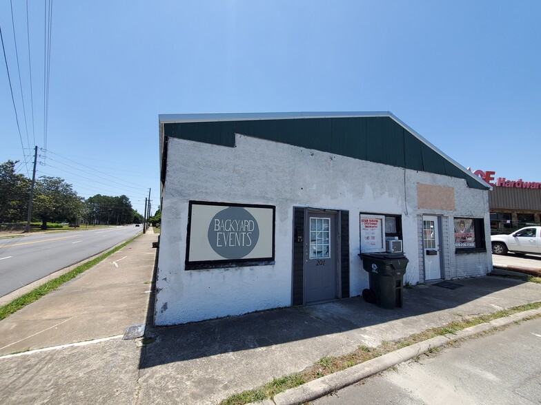 201 S Commercial Cir, Warner Robins, GA for sale - Primary Photo - Image 1 of 1