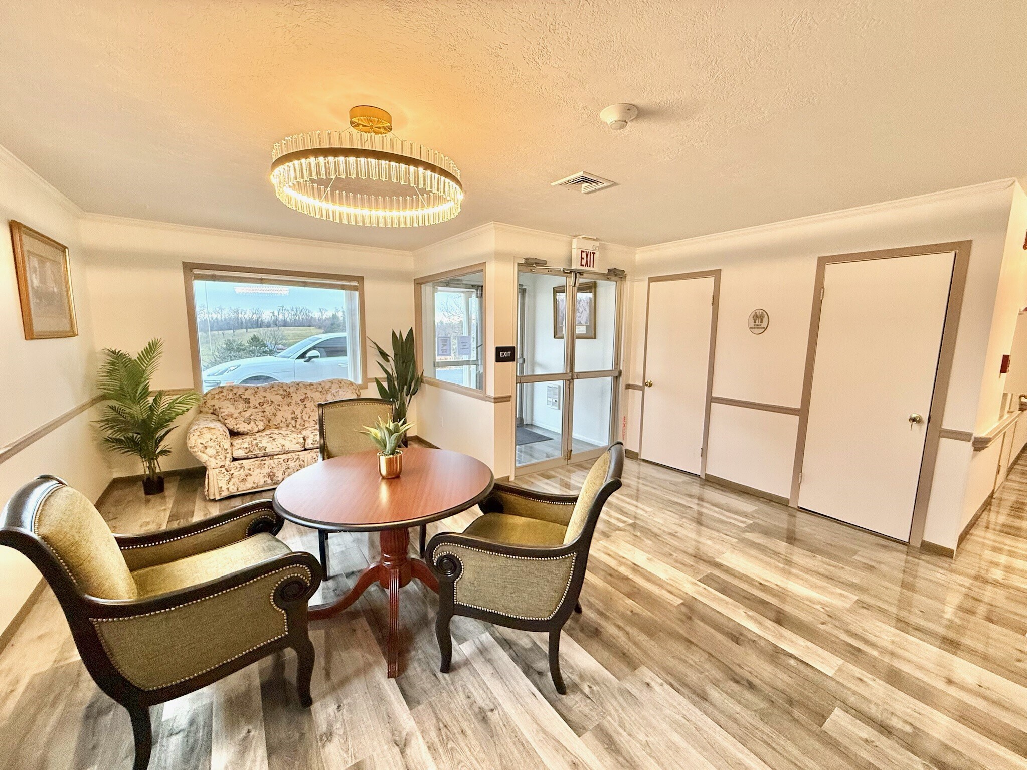 145 Broadlawn Dr, Elizabeth, PA for sale Building Photo- Image 1 of 1