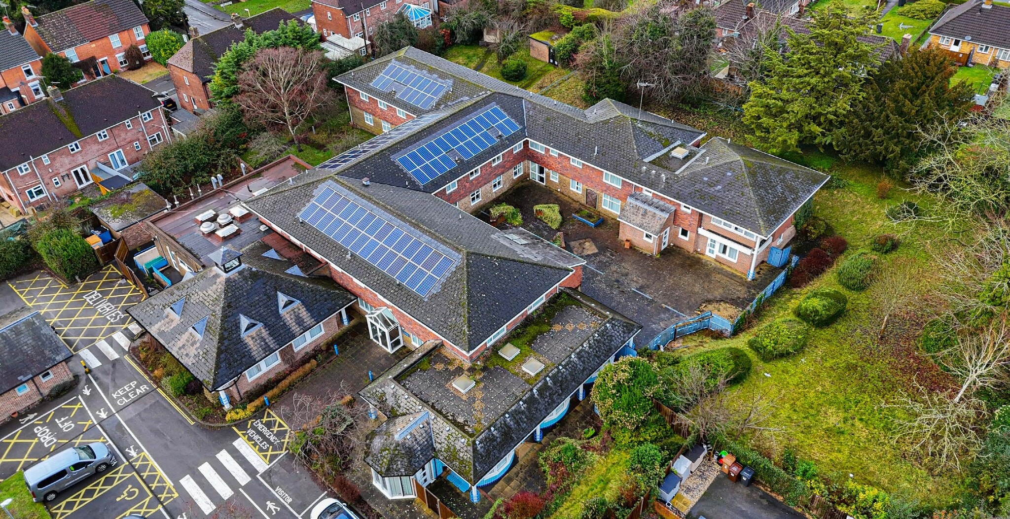 32 Eastfield Rd, Andover for sale Primary Photo- Image 1 of 3