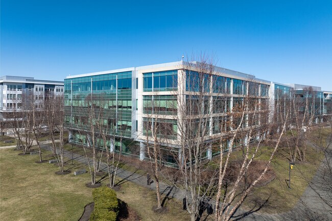 More details for 200 Rivers Edge Dr, Medford, MA - Office for Rent