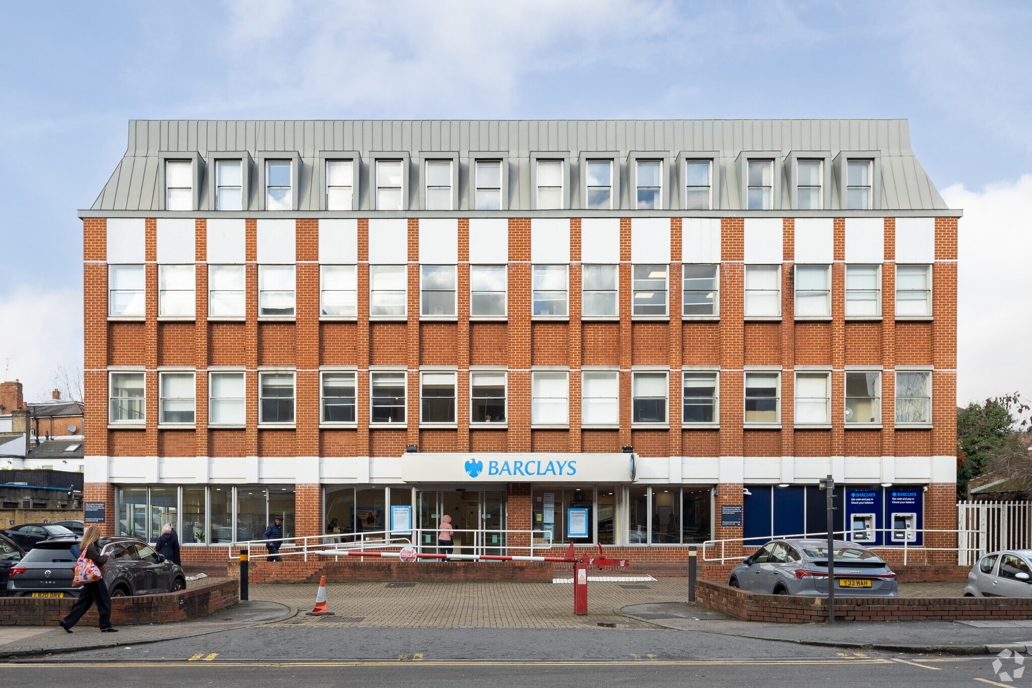 8 Alexandra Rd, London to rent Primary Photo- Image 1 of 3