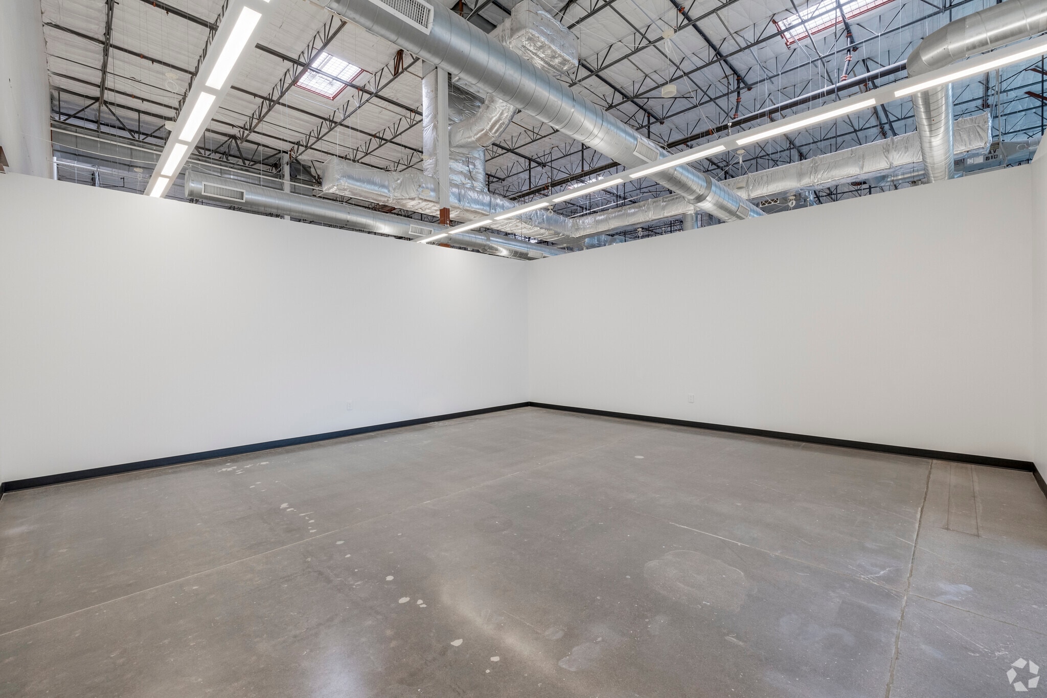 4750 S 44th Pl, Phoenix, AZ to rent Interior Photo- Image 1 of 1