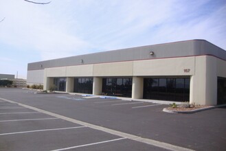 167 Lambert St, Oxnard, CA for rent Building Photo- Image 1 of 12