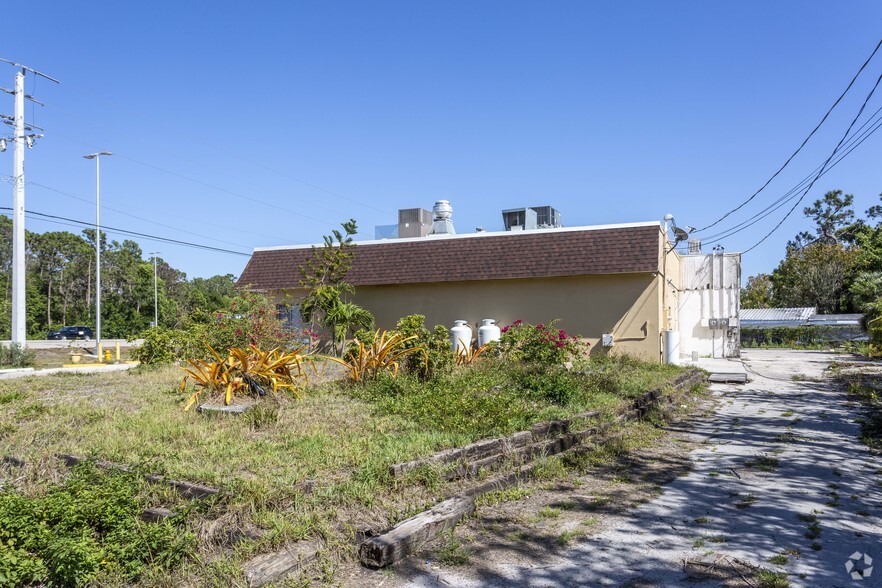 19630 S Tamiami Trl, Fort Myers, FL for sale - Building Photo - Image 3 of 3