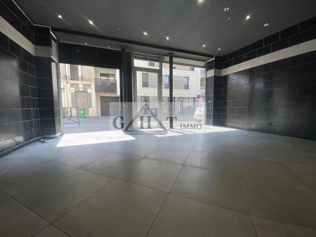 Vente Commerce 50 m² - Photo 1