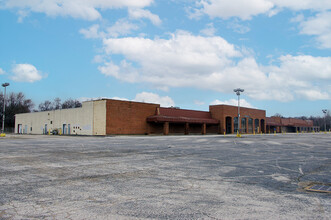 10223 Lewis And Clark Blvd, Saint Louis, MO for rent Building Photo- Image 1 of 10