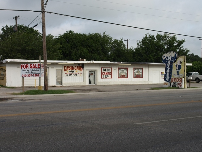 2713 S WW White Rd, San Antonio, TX for sale - Primary Photo - Image 1 of 1