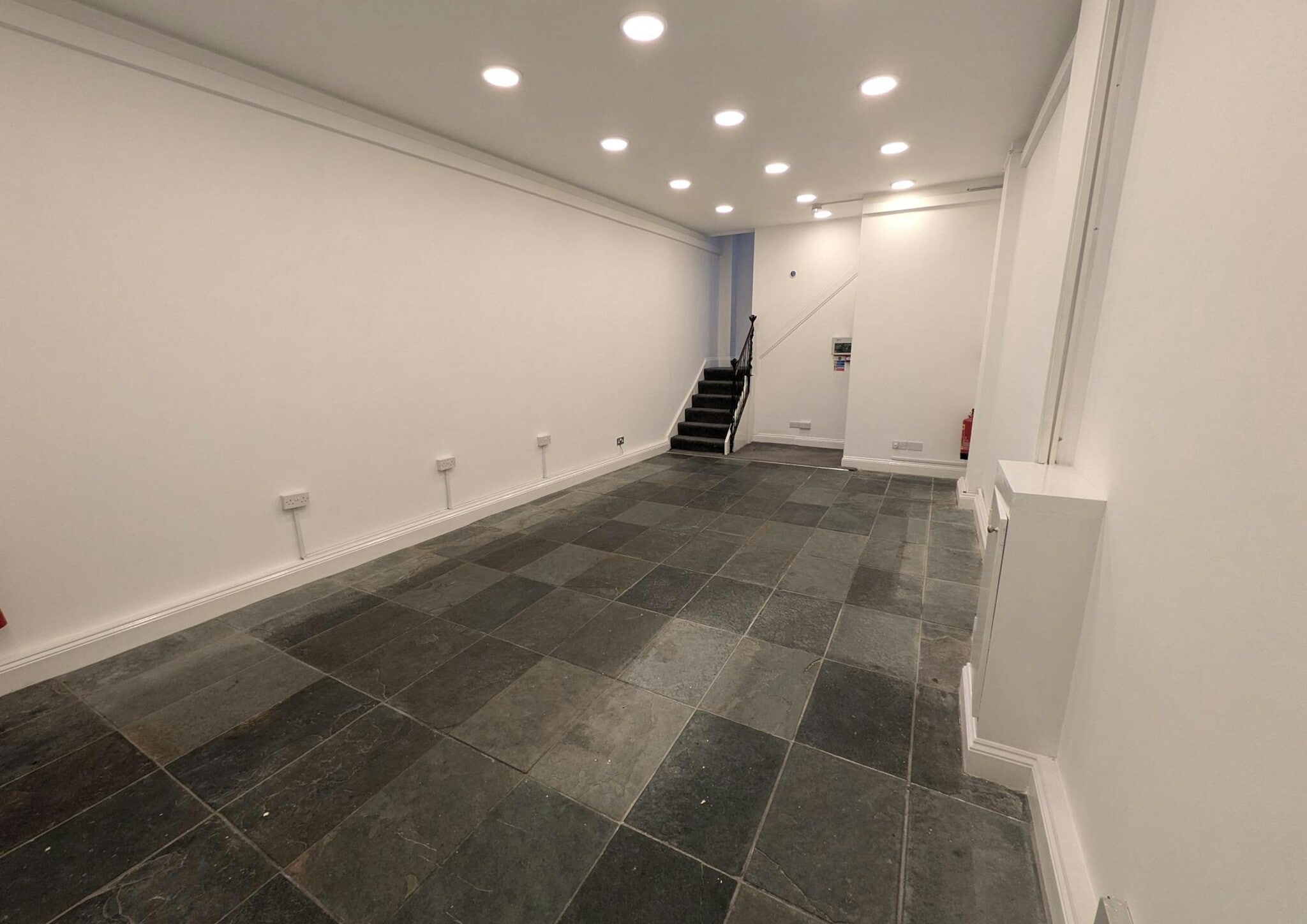 25 Chapel St, Guildford to rent Interior Photo- Image 1 of 3