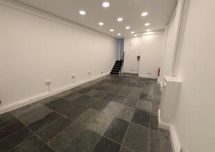 25 Chapel St, Guildford to rent Interior Photo- Image 1 of 3