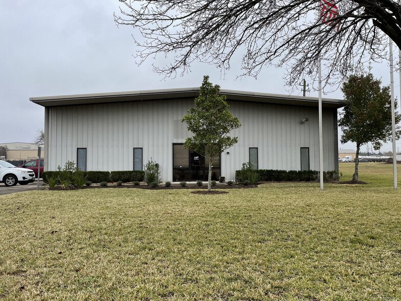 2059 Magnolia Dr, Pasadena, TX for rent - Building Photo - Image 1 of 5