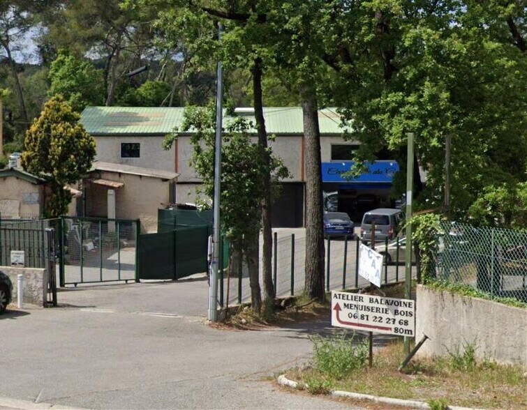 Light Industrial in Mougins to rent - Primary Photo - Image 1 of 5