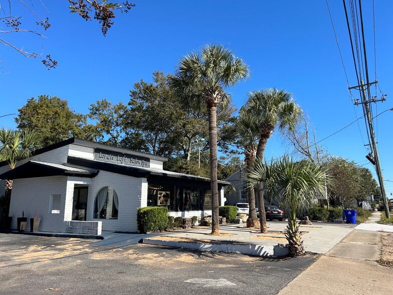 916 Savannah Hwy, Charleston, SC for rent - Building Photo - Image 1 of 13