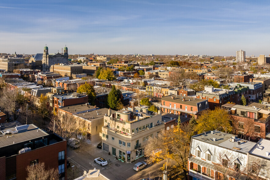 251-255 Av Duluth E, Montréal, QC for sale - Aerial - Image 2 of 6