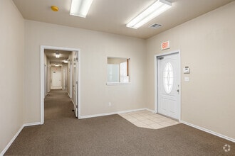 2120 McKown Dr, Norman, OK to rent Interior Photo- Image 2 of 8