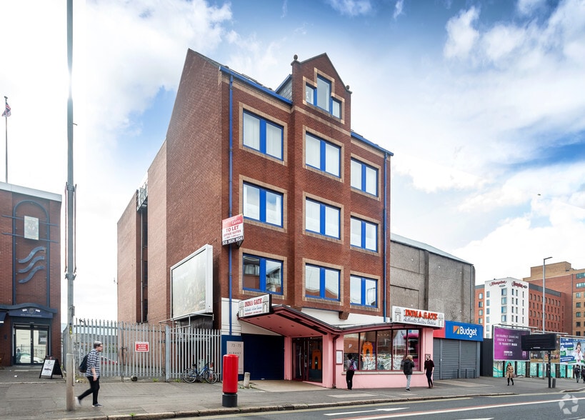73-75 Great Victoria St, Belfast to rent - Primary Photo - Image 1 of 3