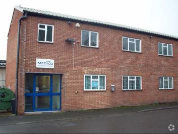 Desborough Park Rd, High Wycombe to rent - Building Photo - Image 2 of 2