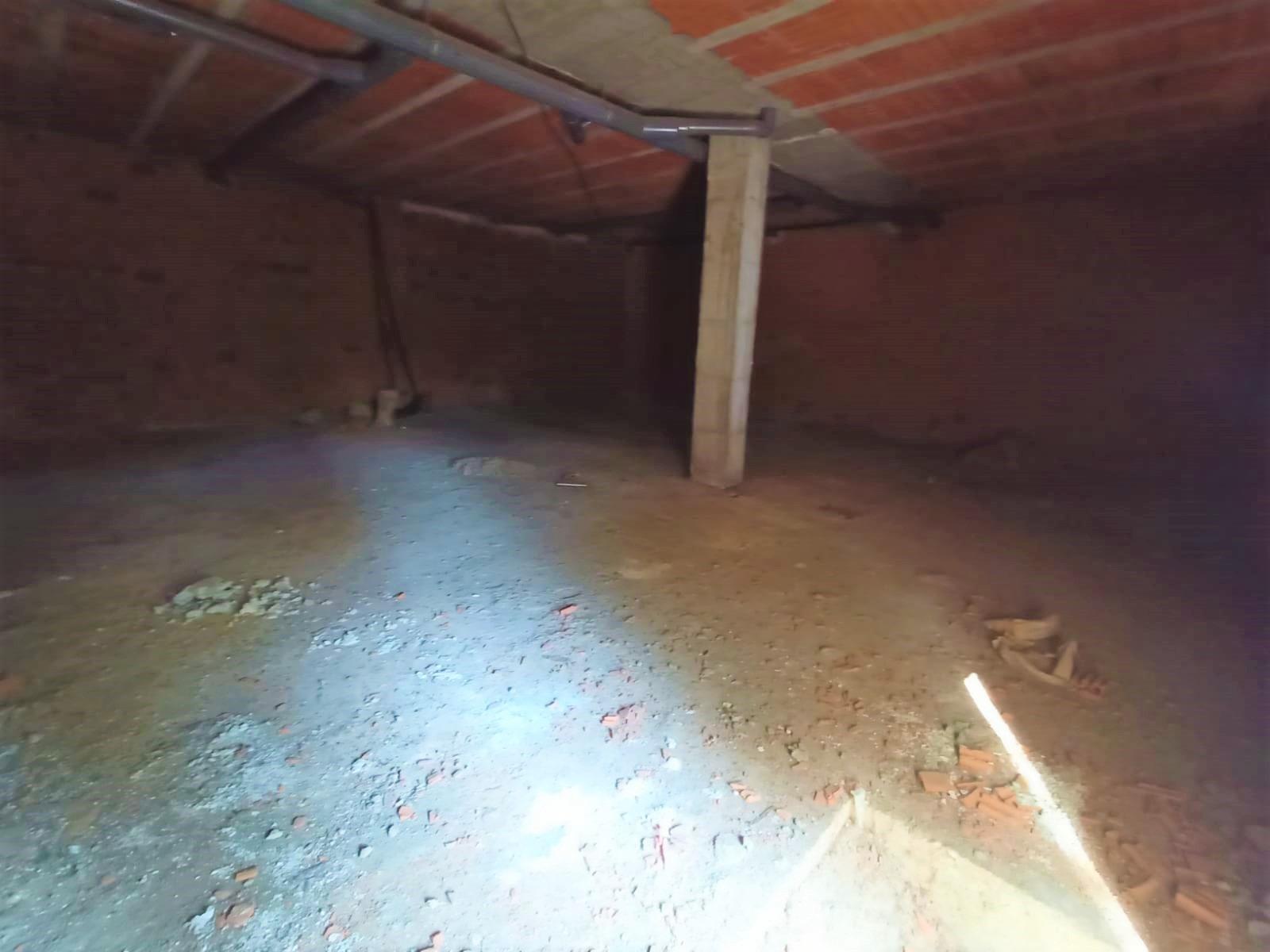 Retail in Cáceres, Cáceres to rent Building Photo- Image 1 of 2