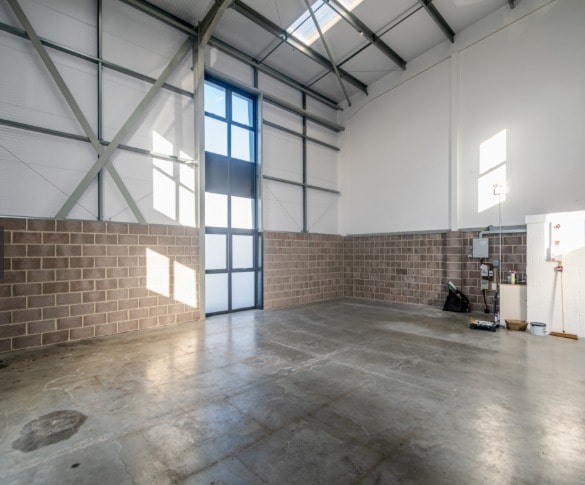 31-33 Oak Field Rd, Three Legged Cross to rent Interior Photo- Image 1 of 1