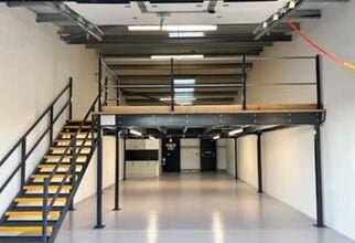 B1-B5 Stockbridge Rd, Romsey to rent Interior Photo- Image 1 of 5