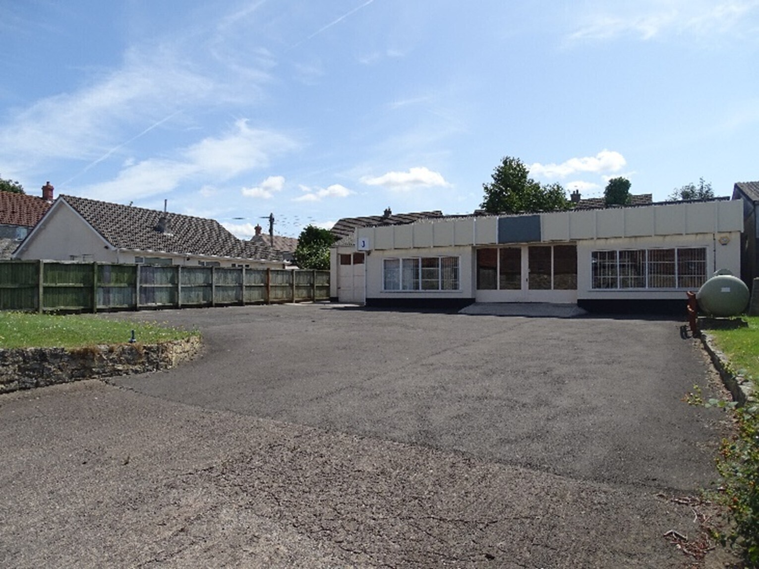 3 Creeches Ln, Walton for sale Building Photo- Image 1 of 10