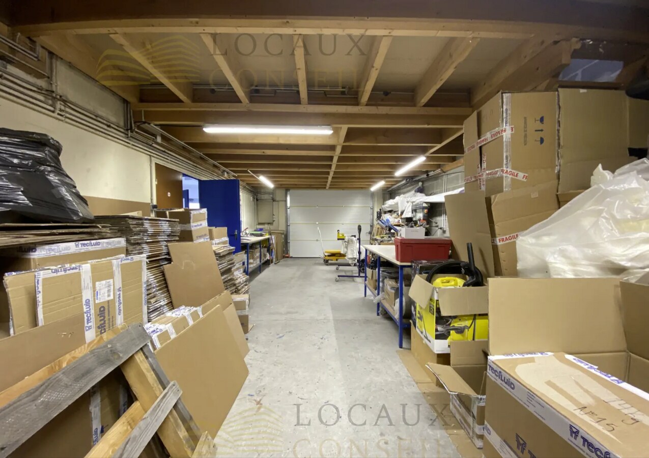 Saint-Ouen-l'Aumône, VDO 95310 - Unit 1 -  - Interior Photo - Image 2 of 4