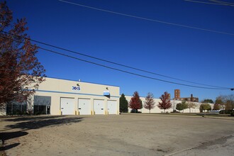 2700 W Roosevelt Rd, Chicago, IL for rent Building Photo- Image 1 of 6