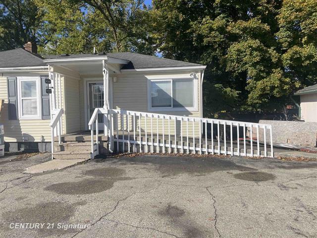 1513 E Pierson Rd, Flushing, MI for sale - Building Photo - Image 2 of 3