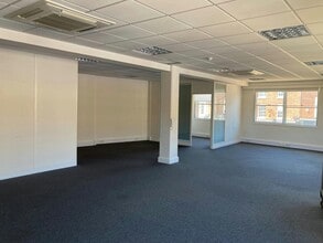 39-39B High St, Chelmsford to rent Interior Photo- Image 2 of 3