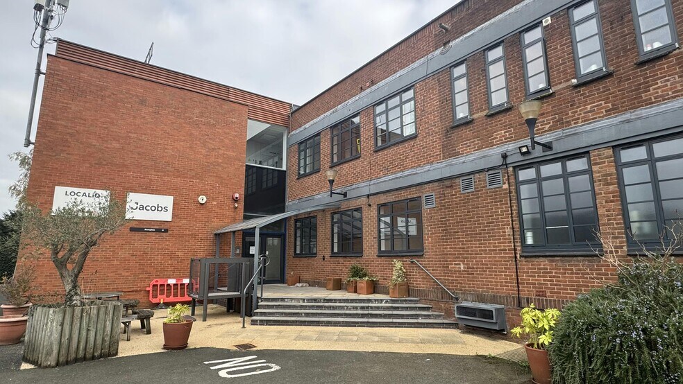 227 London Rd, Worcester to rent - Building Photo - Image 2 of 35