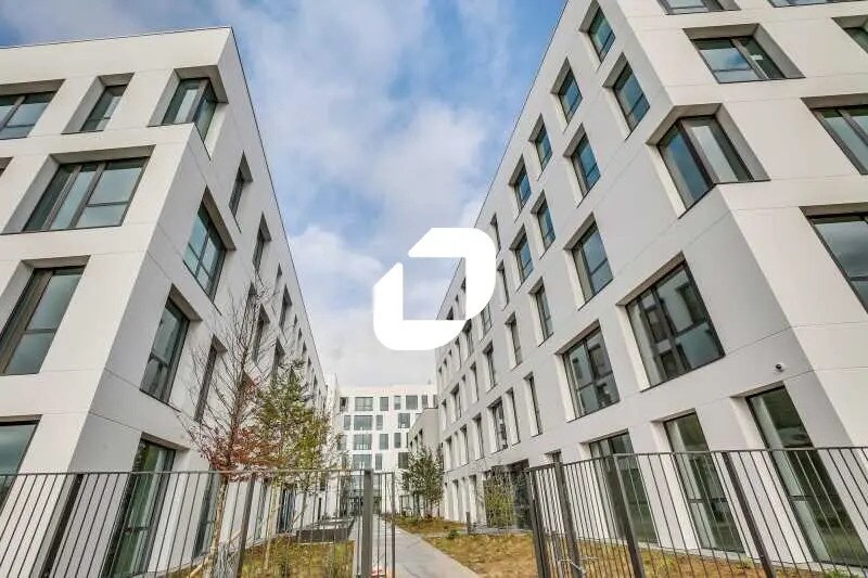 Office in Massy to rent - Building Photo - Image 3 of 11