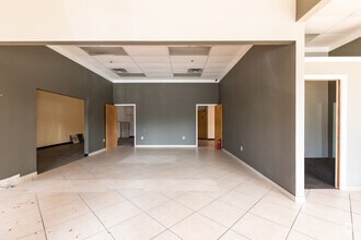 13501 S Dixie Hwy, Miami, FL to rent Interior Photo- Image 2 of 6