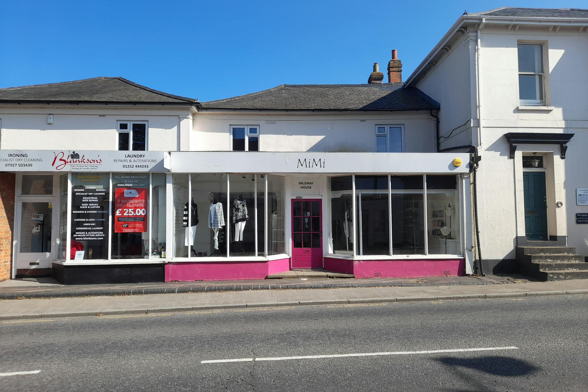 High St, Hartley Wintney for sale Primary Photo- Image 1 of 1