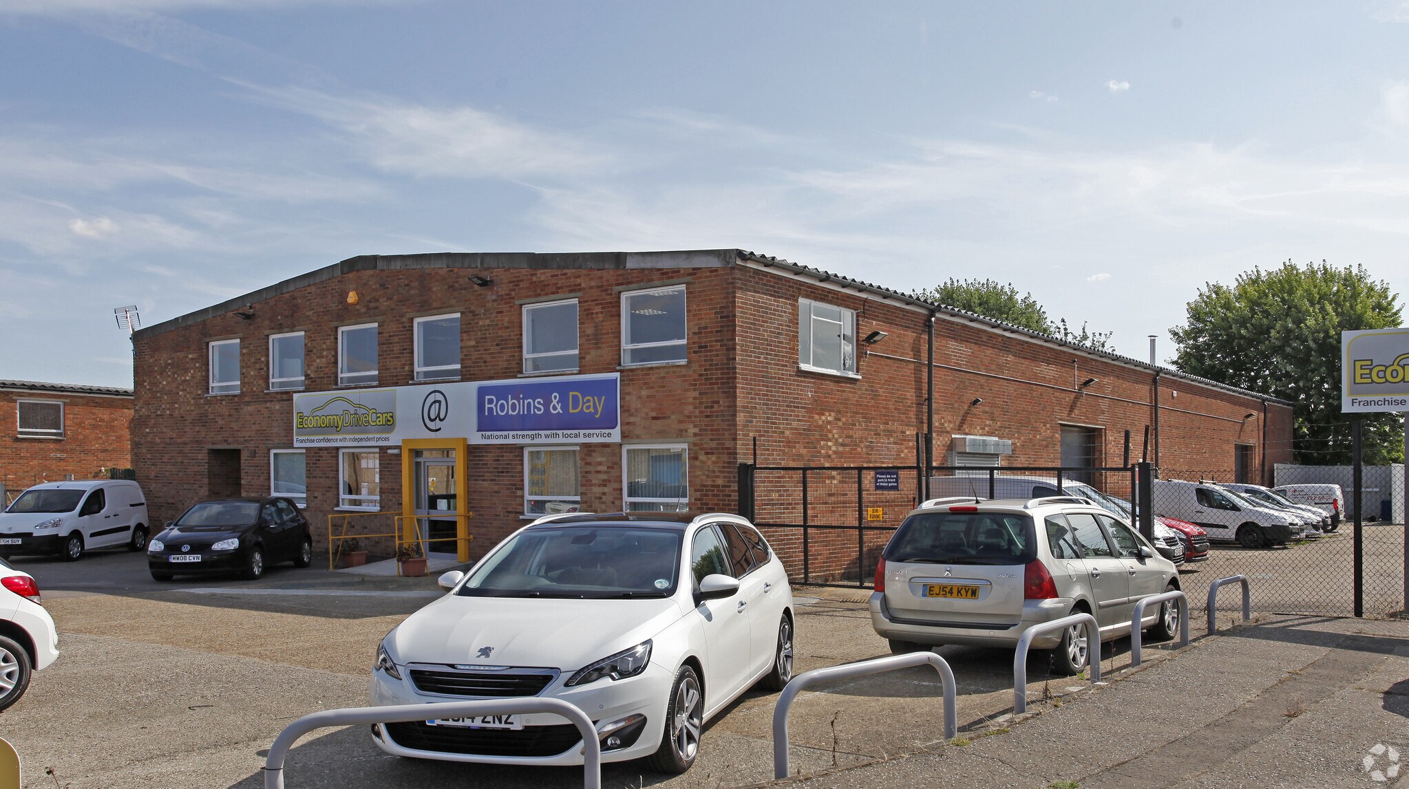 7 Bilton Rd, Chelmsford to rent Primary Photo- Image 1 of 3