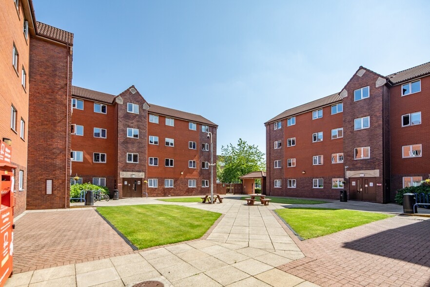 Thynne St, Bolton for sale - Building Photo - Image 2 of 9