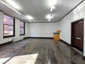 275 4th St E, Saint Paul, MN to rent Interior Photo- Image 2 of 5