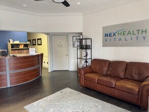 36310-36472 Us Hwy 19 N, Palm Harbor, FL to rent Interior Photo- Image 1 of 4