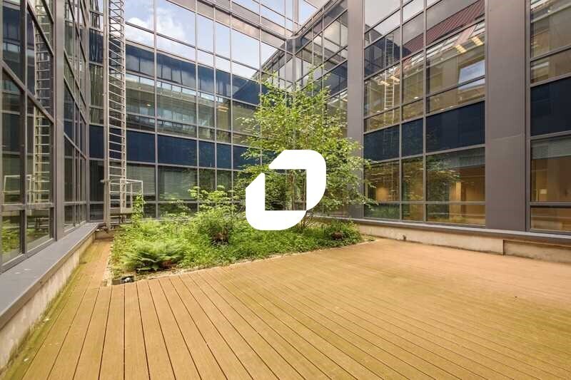 Office in Aubervilliers to rent Building Photo- Image 1 of 16