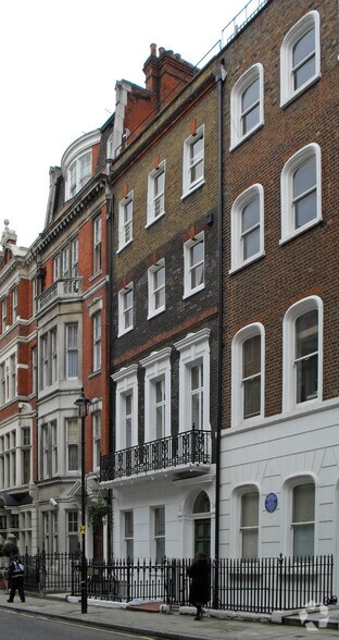 10 Bentinck St, London to rent - Building Photo - Image 2 of 8