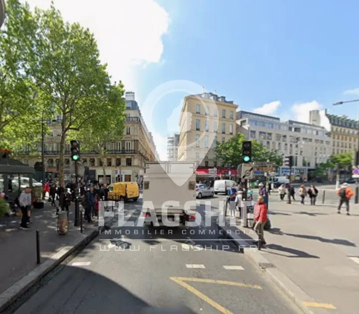 Location Commerce 293 m² - Photo 1
