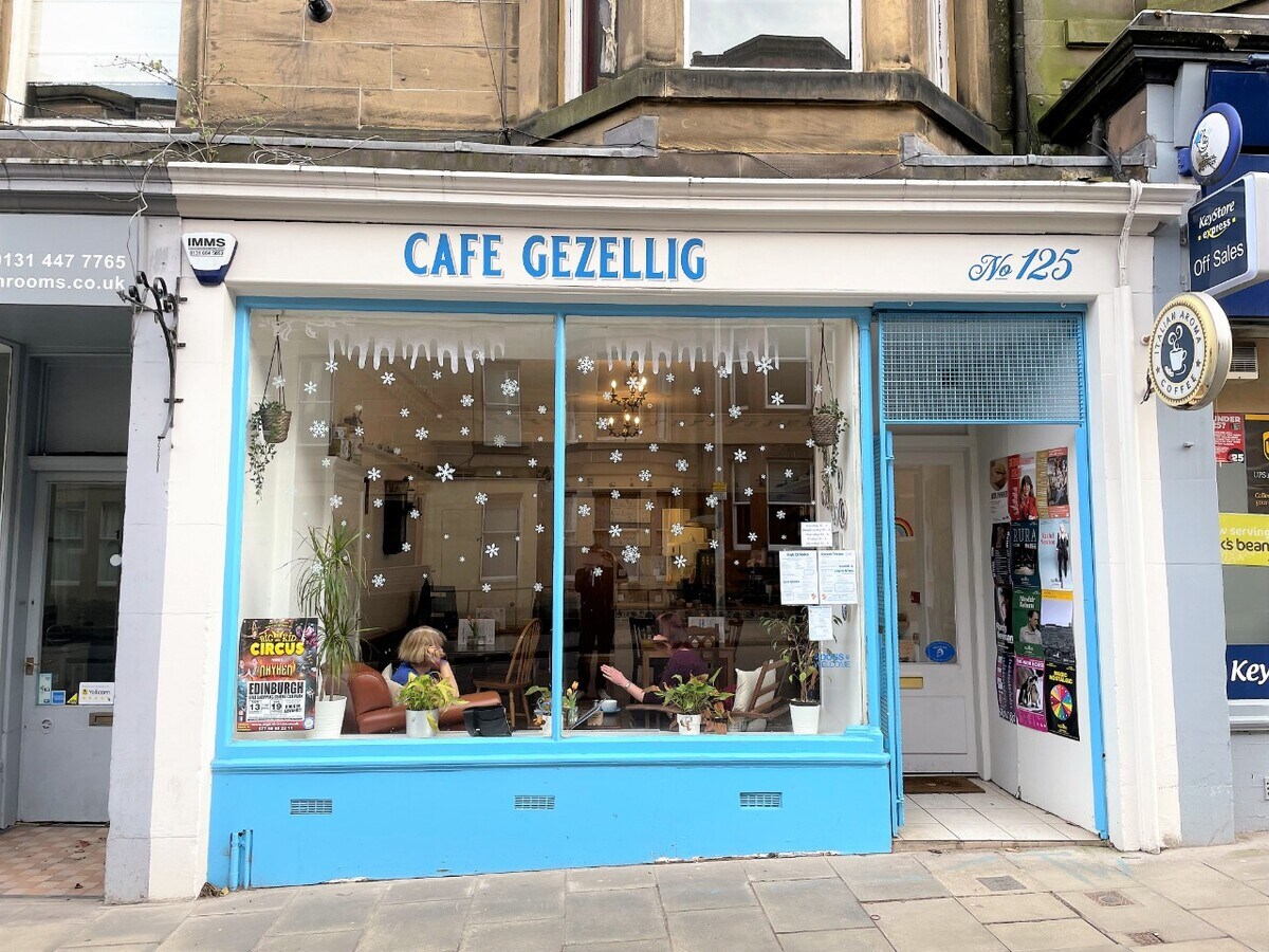 125 Comiston Rd, Edinburgh, EH10 6AQ UK