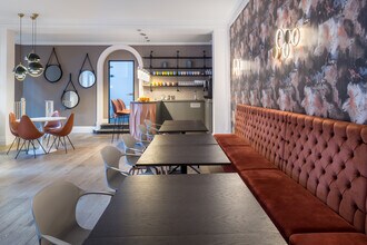 25 Green St, London to rent Interior Photo- Image 2 of 4