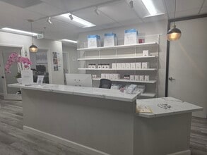 425 E Colorado St, Glendale, CA to rent Interior Photo- Image 2 of 14